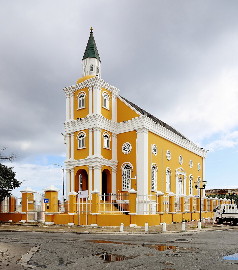 Hotel Kura Hulanda Spa and Casino